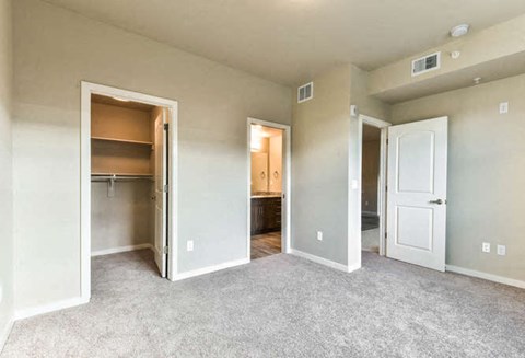 Floor plan for 2 beds, 2 baths, 1095 sqft